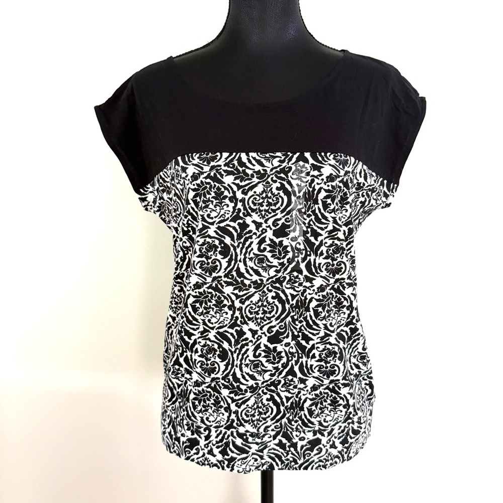 Women's LOFT Black and White Floral Patterned Sleeveless Top